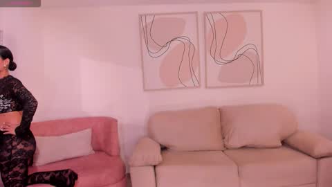 MARIA HERRERA  online show from November 13, 9:47 pm