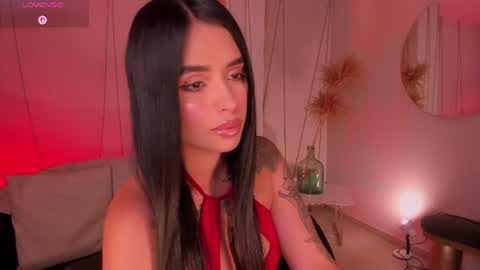 MARIA HERRERA  online show from August 6, 10:00 pm