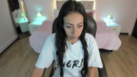 Mariam online show from March 18, 3:09 am