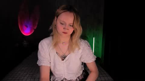 Snapshot of mariamilkis chatting on February 14, 2:18 am Maria online show from February 14, 2:18 am