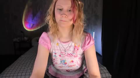 Snapshot of mariamilkis chatting on February 22, 11:24 pm Maria online show from February 22, 11:24 pm