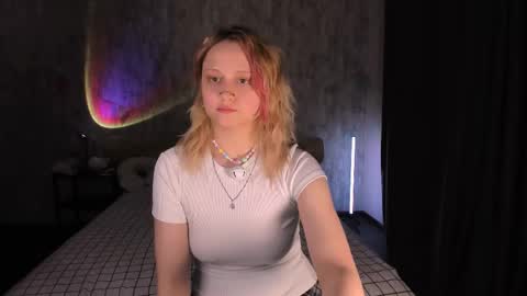 Snapshot of mariamilkis chatting on February 23, 7:38 pm Maria online show from February 23, 7:38 pm