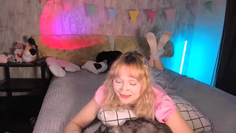 Snapshot of mariamilkis chatting on March 11, 11:04 pm Maria online show from March 11, 11:04 pm