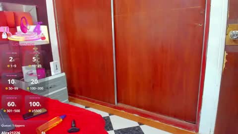 Snapshot of mariamrosse chatting on March 10, 5:22 am Mariam online show from March 10, 5:22 am