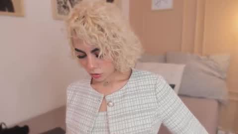 Marian online show from February 18, 7:10 pm