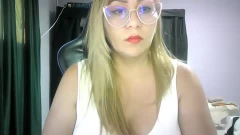 Snapshot of mariana995649 chatting on September 13, 9:25 pm mariana995649 online show from September 13, 9:25 pm