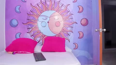 Snapshot of mariana_16_ chatting on October 24, 7:43 pm mariana_16_ online show from October 24, 7:43 pm