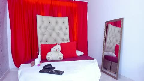 Snapshot of mariana_16_ chatting on December 2, 5:08 pm mariana_16_ online show from December 2, 5:08 pm