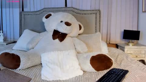 mariana__thompson online show from June 13, 2:09 am