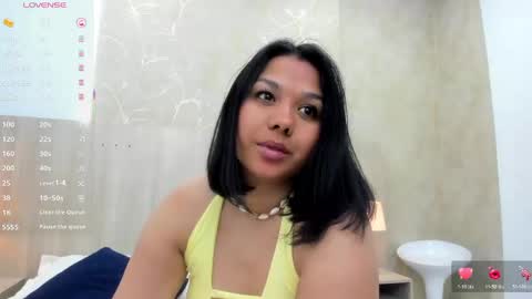 Snapshot of mariana_allen chatting on March 6, 8:27 pm Mariana Allen online show from March 6, 8:27 pm