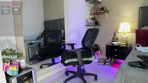 Snapshot of mariana_c chatting on September 17, 3:03 pm Mar y online show from September 17, 3:03 pm