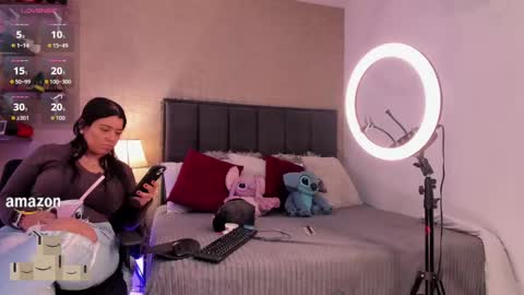 Snapshot of mariana_c chatting on September 30, 3:06 pm Mar y online show from September 30, 3:06 pm