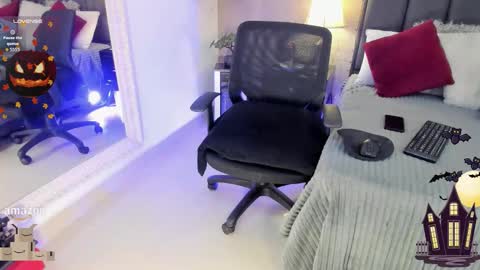 Snapshot of mariana_c chatting on October 17, 3:03 pm Mar y online show from October 17, 3:03 pm