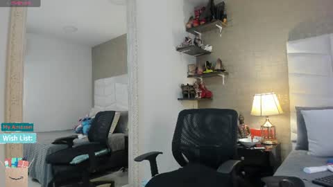 Snapshot of mariana_c chatting on July 8, 2:43 pm Mar y online show from July 8, 2:43 pm
