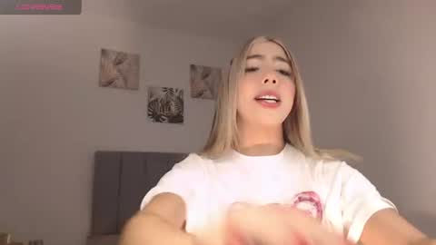 Mariana online show from June 14, 10:56 pm