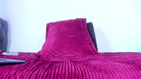 Snapshot of mariana_preciado chatting on February 7, 6:02 pm Mariana Preciado online show from February 7, 6:02 pm