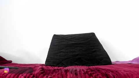 Snapshot of mariana_preciado chatting on February 13, 4:39 pm Mariana Preciado online show from February 13, 4:39 pm