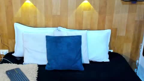 Mariana Angel online show from October 23, 7:01 pm