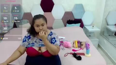Snapshot of marianabbw_ chatting on February 17, 8:04 pm mariana online show from February 17, 8:04 pm