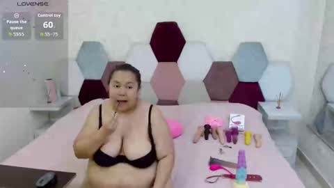 mariana online show from November 2, 4:20 pm