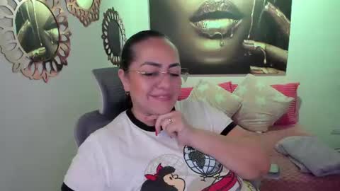 Mariana Lopez online show from June 11, 2:53 am