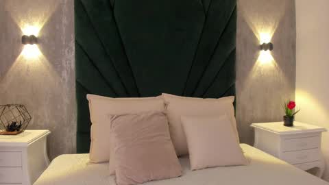 Snapshot of marianasanz chatting on December 3, 8:39 pm Mariana online show from December 3, 8:39 pm