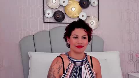 Snapshot of marianasanz chatting on March 1, 1:29 pm Mariana online show from March 1, 1:29 pm