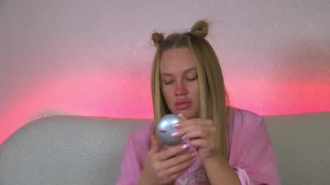 Maria online show from February 26, 4:24 pm