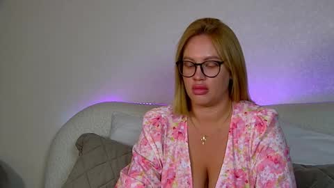 Maria online show from October 18, 6:41 pm