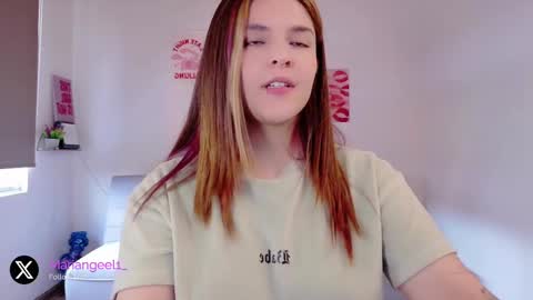 mariangeel_ online show from October 15, 3:23 pm