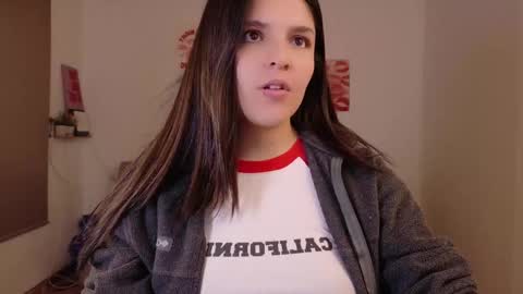 mariangeel_ online show from February 4, 12:49 am