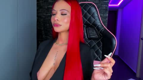 M A R I A N E online show from September 21, 7:43 am