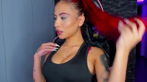 M A R I A N E online show from September 25, 2:26 am