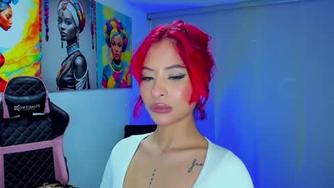 M A R I A N E online show from January 8, 9:33 am