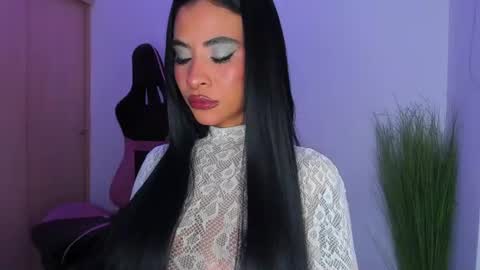 Snapshot of marianne__ chatting on July 3, 4:52 am M A R I A N E online show from July 3, 4:52 am
