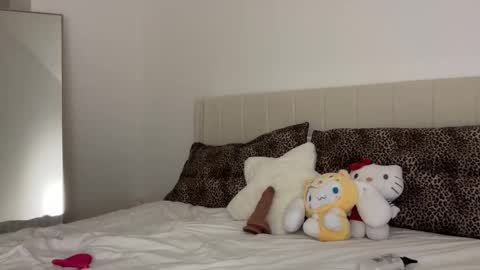 Snapshot of mariareev chatting on March 8, 12:19 am mariareev online show from March 8, 12:19 am