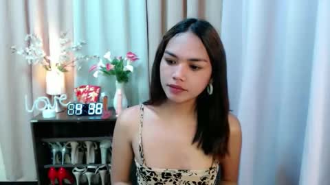 Snapshot of mariatransgracia chatting on October 30, 8:38 am Maria online show from October 30, 8:38 am