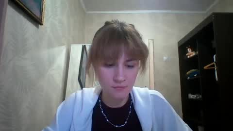 Elianor online show from April 30, 5:52 pm