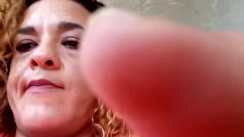 Snapshot of maribyleiva chatting on December 2, 12:21 pm maribyleiva online show from December 2, 12:21 pm