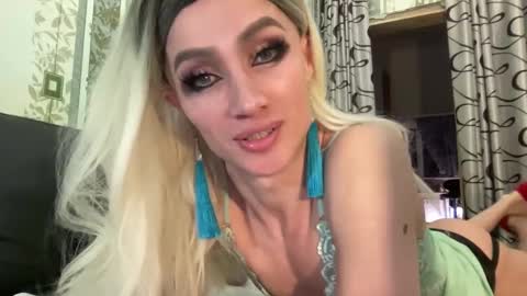 Snapshot of maridekoks chatting on February 26, 7:27 pm Mari online show from February 26, 7:27 pm