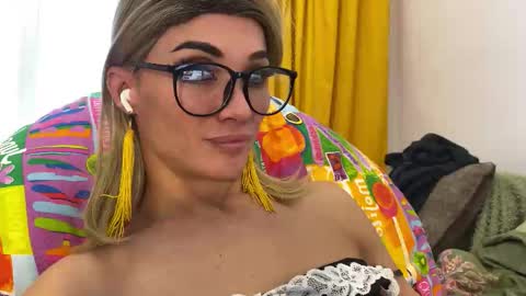 Mari online show from November 18, 12:42 pm