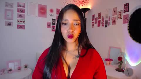 Snapshot of marie_daved chatting on March 16, 7:51 pm Nicolle online show from March 16, 7:51 pm