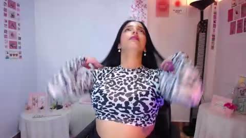 Nicolle online show from July 28, 4:41 am