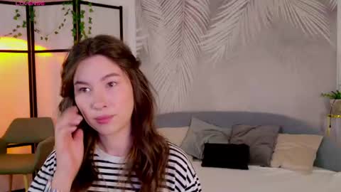 Snapshot of marie_diaze chatting on July 18, 5:11 am Marie LEAVE YOUR WITH ME online show from July 18, 5:11 am