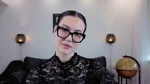Snapshot of marie_fitch chatting on June 4, 2:28 am Marie Fitch online show from June 4, 2:28 am