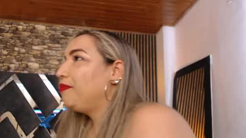 Snapshot of marie_hss chatting on May 16, 7:23 pm marie_hss online show from May 16, 7:23 pm