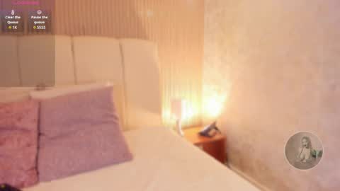 Snapshot of marie_miller_ chatting on May 11, 2:45 pm M A R I E online show from May 11, 2:45 pm