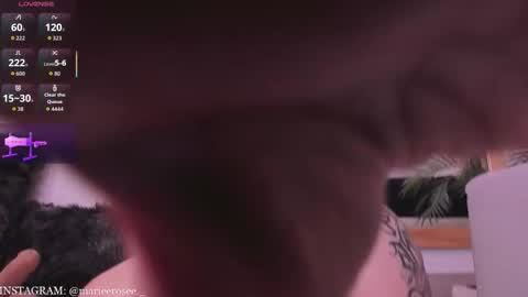 Snapshot of mariee_rosee chatting on November 21, 12:43 am Mary online show from November 21, 12:43 am