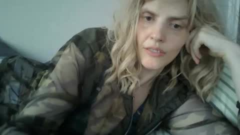Mariejojo online show from May 30, 5:43 pm