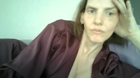 Mariejojo online show from July 8, 1:59 pm